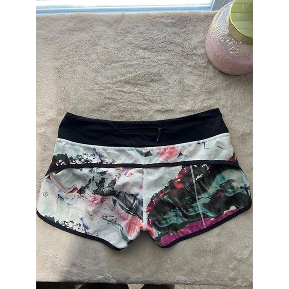 Lululemon Womens Multicolor Paint Splatter Running Shorts Size 8 With Back Pocke - Picture 3 of 9